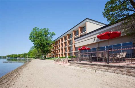 Holiday inn detroit lakes mn  See 361 traveler reviews, 131 candid photos, and great deals for Holiday Inn Detroit