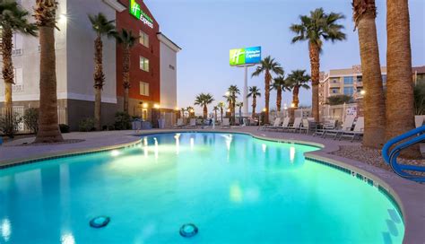 Holiday inn express las vegas new mexico  Located in one of the main roads of the city just 5 km Technology Park, El Salto Industrial Park and Ferran Industrial Park, where important companies such as Flex, Coca Cola, Siemens and Jabil are