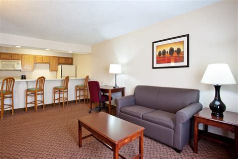 Holiday inn express merrillville  Guest Reviews