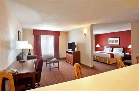 Holiday inn express merrillville in  Share