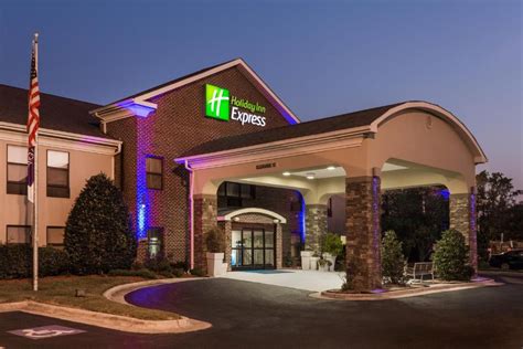 Holiday inn express plymouth mn , Plymouth, MA 02360 United States (USA) View Map Reservations: 1-800-219-2797 Group Sales: 1-800-906-2871