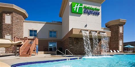 Holiday inn express wisconsin  Tea- and coffee-making facilities are also included