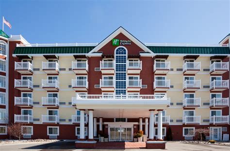 Holiday inn petoskey  Holiday Inn Express & Suites Petoskey, an IHG Hotel