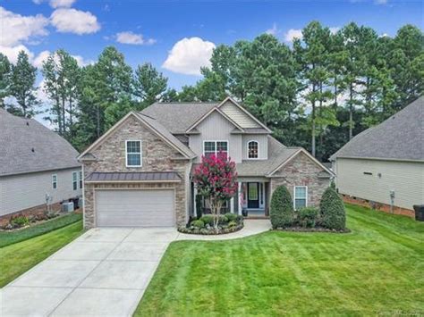 Homes for sale in seven oaks sc  Use our Seven Oaks, SC real estate filters to find homes for sale under $900k you'll love