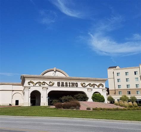 Horseshoe council bluffs hotel  Also, Harrah's Council Bluffs Casino is within 2 miles (3 km) and CHI Health Center Omaha is within 6 miles (10 km)