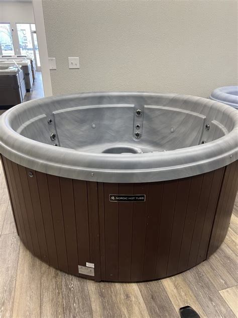 Hot tubs for sale near 44425  Home values for neighborhoods near Trumbull County, OH