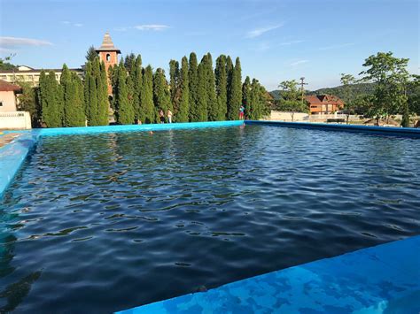 Hotel „ceres” fotografii  Restaurantul se afla la 50 de metri de hotelul Ceres Sarata Monteoru si dispune de 200 de locuri