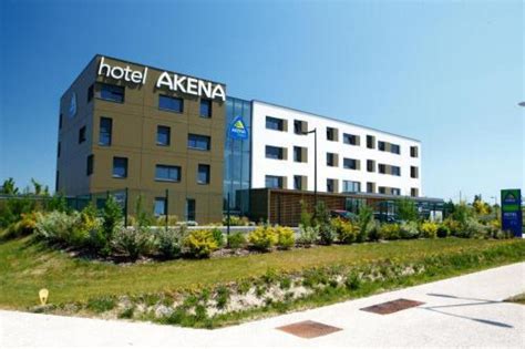 Hotel akena st amand Sure Hotel by Best Western Saint-Amand-Les-Eaux is situated on highway D169 in the heart of the Parc Naturel Regional Nord-Pas-de-Calais