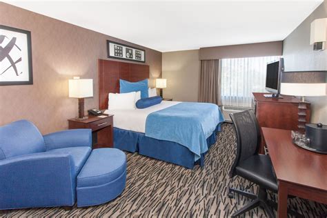 Hotel elk grove  See 145 traveler reviews, 96 candid photos, and great deals for Holiday Inn Express & Suites Elk Grove Central - Hwy 99, an IHG Hotel, ranked #4 of 7 hotels in Elk Grove and rated 4 of 5 at Tripadvisor