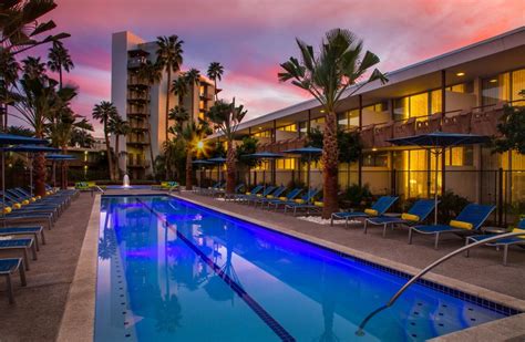 Hotel tally ho scottsdale Service 4