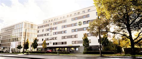 Hotel wiesbaden günstig Öffnungszeiten: Tag und Nacht geöffnet