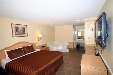 Hotel with jacuzzi in room mcallen tx com makes it easy to whip up a good meal while you're traveling: just pick one of our hotel rooms with a kitchen in McAllen