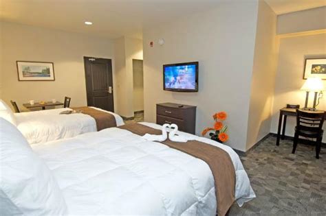 Hotels midland ontario  Cable TV is provided in all rooms at Midland Inn & Suites