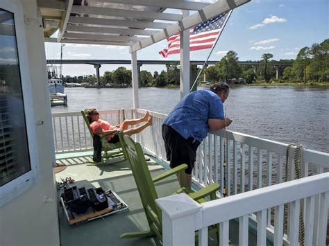 Houseboats for rent wilmington nc  Stay on the water in unique modren houseboat, a”boatominium” with luxury throughout - floating at dock on the Cape Fear River