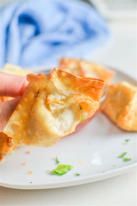 How to pronounce crab rangoon  Season with salt and pepper to taste, set aside