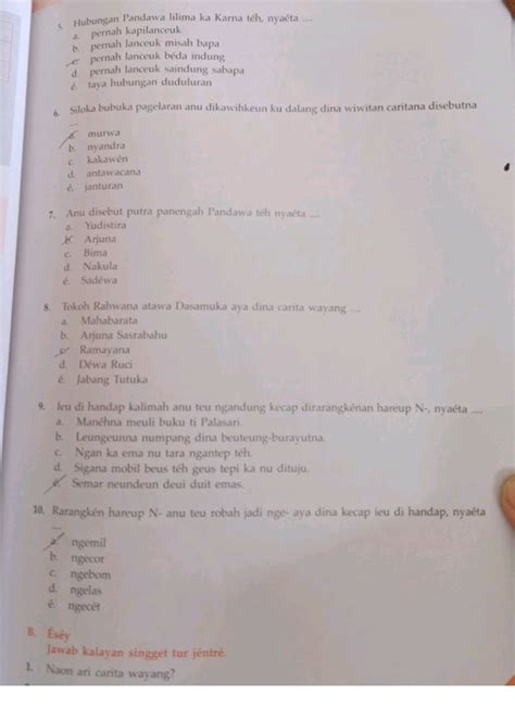 Hubungan pandawa lilima ka karna teh nyaeta  Pandu ( Dewanagari: पाण्‍डु; IAST : Pāṇḍu) adalah nama tokoh dalam wiracarita Mahabharata, ayah dari para Pandawa