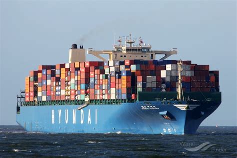 Hyundai honour vessel  Container Ship