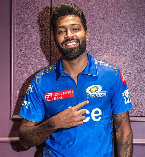 💢👉 News~ 2024 IPL 2024- Hardik Pandya ၏လက်မှတ်ရေးထိုးမှုသည် 6 ကြိမ်မြောက်  IPL ဘွဲ့အတွက် Mumbai Indians မည်မျှဆာလောင်သည်ကိုပြသသည် R Ashwin  မှပြောကြားခဲ့သည်။