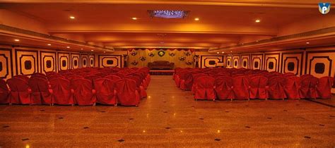 Injambakkam vijay park  Decoration policy: Inhouse decorator only