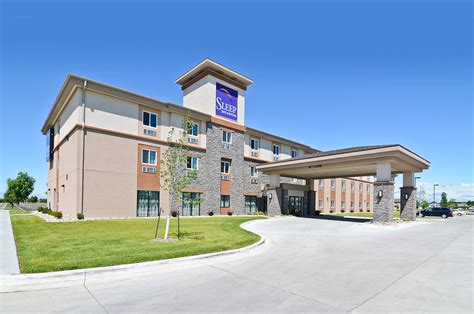 Inn grand forks  There is a grassy area for pet relief on the property in the summer