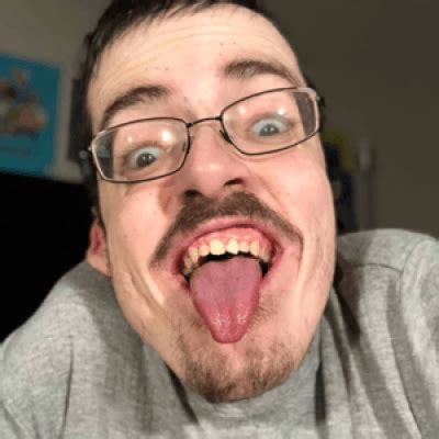 Is ricky berwick dating sushi  card classic compact