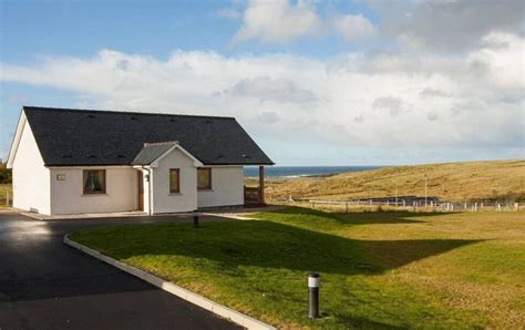 Isle of lewis accommodation  The properties sit on the edge of Stornoway, and are only a short walk into the main town centre