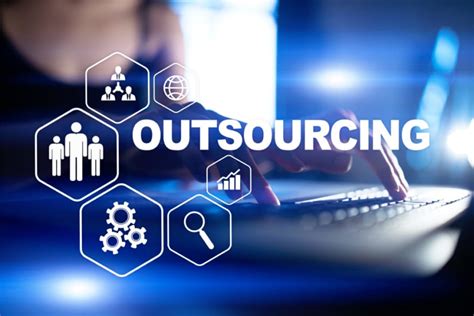 It outsourcing kenner outsourcing leads to a productivity payoff for client firms,3 focusing on the role of vendors' IT-related knowledge as a source of economic value, and consider the conditions that influence the magnitude of the payoff