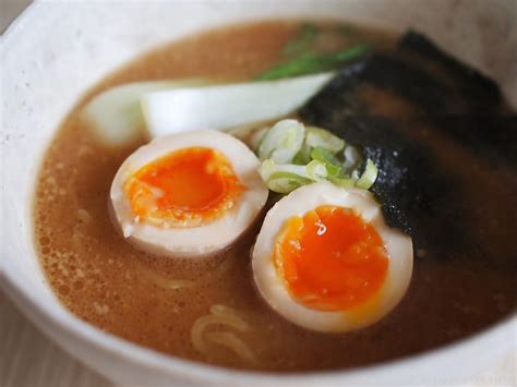 Itsa ramen  Prepare the miso sauce and bamboo, before boiling the noodles and mixing the ingredients together