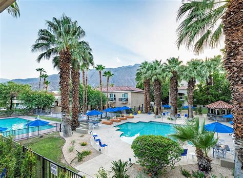 Ivy palm resort  3 stars Ivy Palm Resort and Spa is ideally located on 2000 North Palm Canyon Drive in Palm Springs in 1