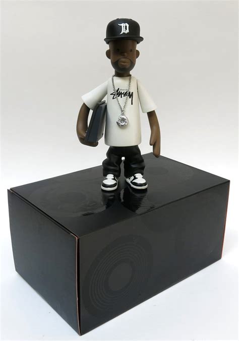 J dilla figurine  Pre-Owned