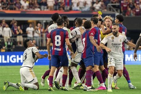 Jadwal barca vs madrid  Jadwal Lengkap Barcelona di La Liga Musim Ini 2023/2024; Sergio Ramos Kembali Memperkuat Sevilla Setelah 18 Tahun;Bola