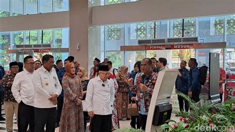 Jadwal dokter rs wongsonegoro semarang  Lapak liar di RS KRMT Wongsonegoro Semarang ditertibkan (Foto: Angling Adhitya Purbaya/detikJateng) Semarang -