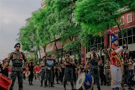 Jadwal razia lombok timur bulan juli 2023  === Misi Kabupaten Lombok Timur 2019-2023 : #1-Membangun dan meningkatkan infrastruktur wilayah secara berimbang pada bidang transportasi, energi, irigasi, air bersih serta perumahan; #2-Meningkatkan mutu pendidikan dan pelayanan kesehatan yang berdaya saing dengan biaya terjangkau; #3-Menumbuh