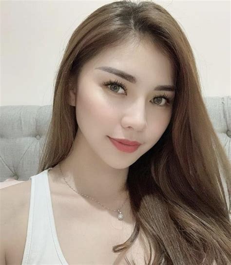 Jakarta escort independent In this section you will get to meet many high class escorts in Jakarta who are ready to satisfy your sexual fantasies