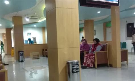 Jam besuk rs hermina samarinda  Hari Sabtu, Minggu & Libur Nasional