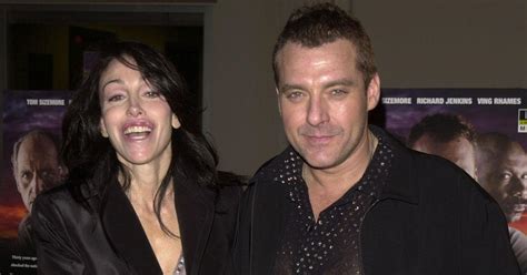 Janelle mcintire tom sizemore  He welcomed a set of twins named Jayden Sizemore and Jagger Sizemore in July 2005 with Janelle McIntire