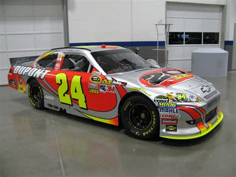Jeff gordon ford escort paint job  Through the first 10 races this season, Gordon’s car has featured Axalta, Panasonic, Drive to End Hunger and 3M (which joined the Hendrick Motorsports team this year)