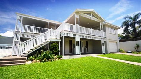 Jervis bay stayz This family-friendly Sanctuary Point vacation home is located near the bay, within a 15-minute walk of Paradise Beach Reserve and Saint Georges Basin Country Club