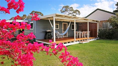 Jervis bay stayz  21 hotels Erowal Bay 4 hotels Conjola 11 hotels Berrara 30 hotels Shoalhaven Heads 12 hotels Hyams Beach 13 hotels Currarong 33 hotels Woollamia 3 hotels Callala Bay 27 hotels Stay in Jervis Bay's best hotels! See the latest prices and deals by choosing your dates