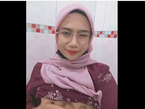 Jilbabsange  Hijab Sange Vcs Sambil Colmek