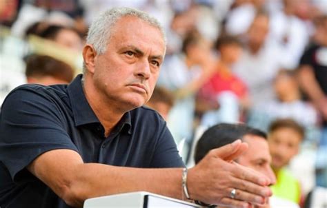 Jose mourinho pelatih mana sekarang COM - Ibarat bertukar posisi dengan Jose Mourinho, eks pelatih AS Roma, Paulo Fonseca, dilaporkan bakal segera menjadi juru taktik Tottenhamn Hotspur