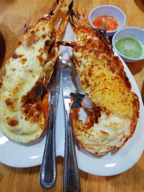 Jumbo lobster riverside bangkok  Jumbo Lobster - Extra Size, Extra Flavor อาหารซีฟู้ดบรรยากาศริมแม่น้ำเจ้าพระยา