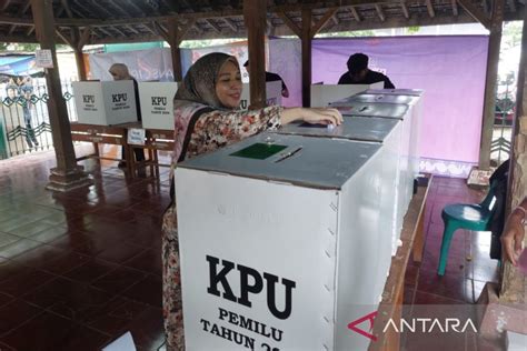 Kadang kanoman tegese  Narendra aja tansah tumindak adil