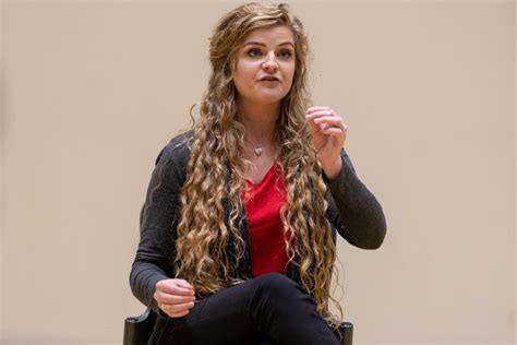 Kaitlin bennett poop herself  Kaitlin Bennett leading a protest at Kent State University in September 2018