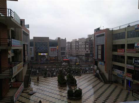 Kalasagar mall movie Located in Thaltej, it is a residential project