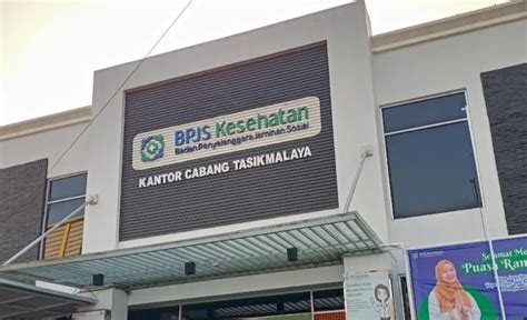 Kantor bpjs depok buka jam berapa  (024) 3517623, 3557627