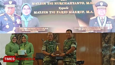 Kasansidam v brawijaya TIMESINDONESIA, MALANG – Panglima Komando Daerah Militer (Pangdam) V/Brawijaya, Mayjen TNI Farid Makruf meminta para mahasiswa Universitas Brawijaya (UB) yang mengikuti program mahasiswa membangun desa (MMD) 1000 Desa di Jawa Timur bisa berkolaborasi dengan TNI, untuk membangun desa