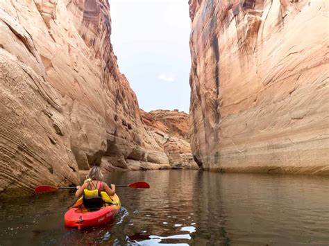 Kayak to lower antelope canyon 5 hrs) and end with the Lower Antelope Canyon (1hr)