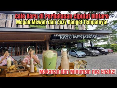 Kayu menjangan cafe  Begitu masuk ke dalam, kamu akan disambut oleh nuansa hangat desain interiornya