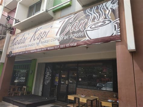 Kedai kopi tjan  Alamat: Jalan Harapan Indah Raya No